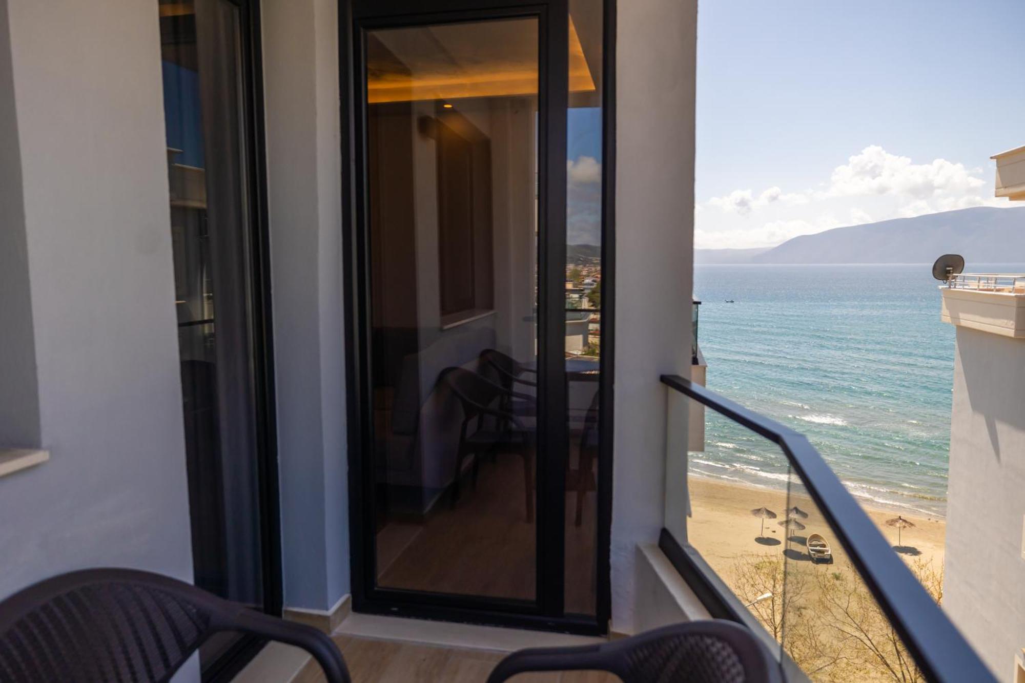 Sea & Sand Vlorë Exterior foto